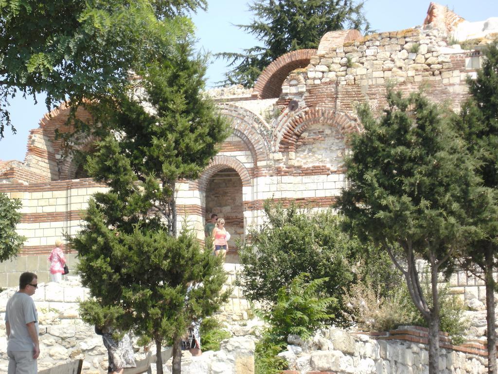 Emona Guest House Nesebar Exteriör bild