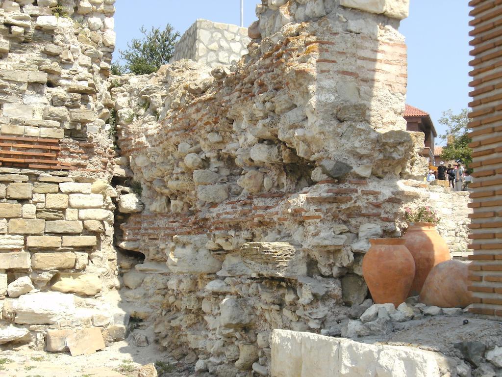 Emona Guest House Nesebar Exteriör bild