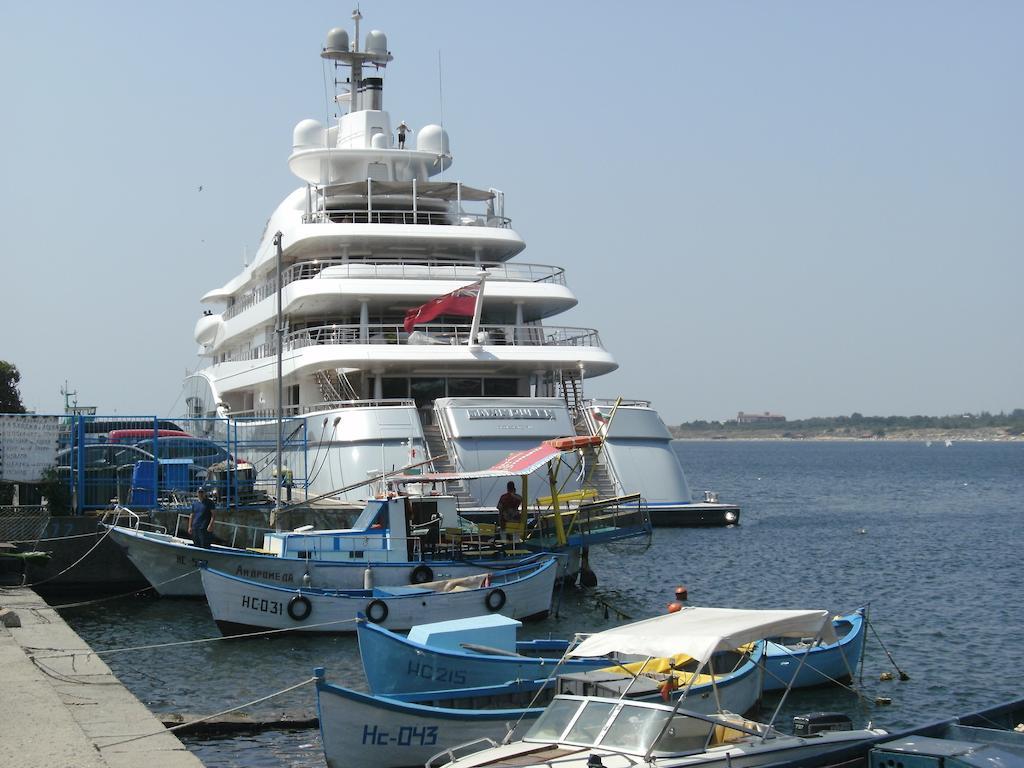 Emona Guest House Nesebar Exteriör bild