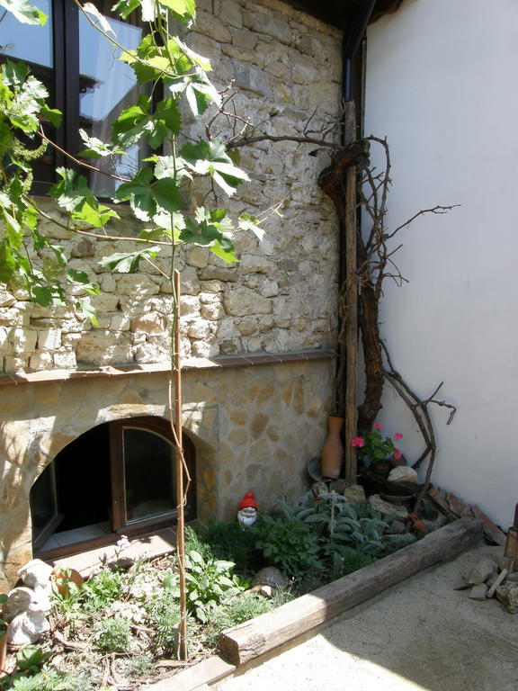 Emona Guest House Nesebar Exteriör bild