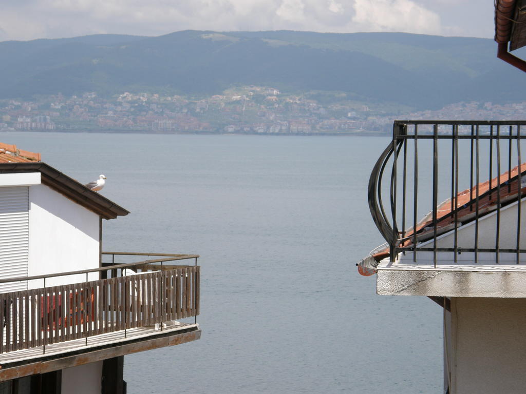 Emona Guest House Nesebar Rum bild
