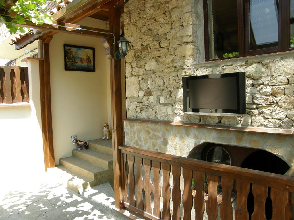 Emona Guest House Nesebar Exteriör bild