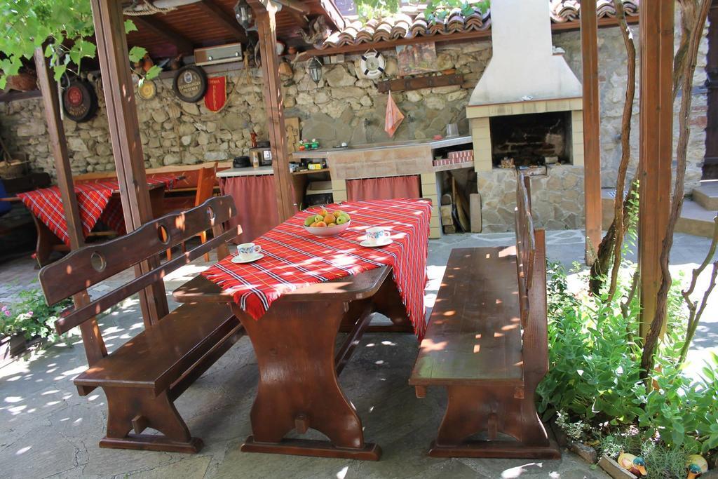 Emona Guest House Nesebar Exteriör bild